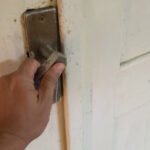 Como Consertar Uma Porta Que Não Fecha Corretamente